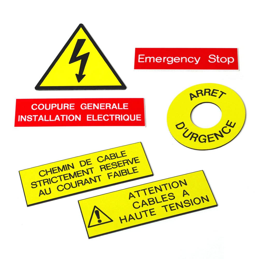 plaque-gravee-jaune-rouge-attention-courant-electrique-coupuregénérale-triangle-éclair-câbles-ahute-tension-électricité plaque-gravee-jaune-rouge-attention-courant-electrique-coupuregénérale-triangle-éclair-câbles-ahute-tension-électricité